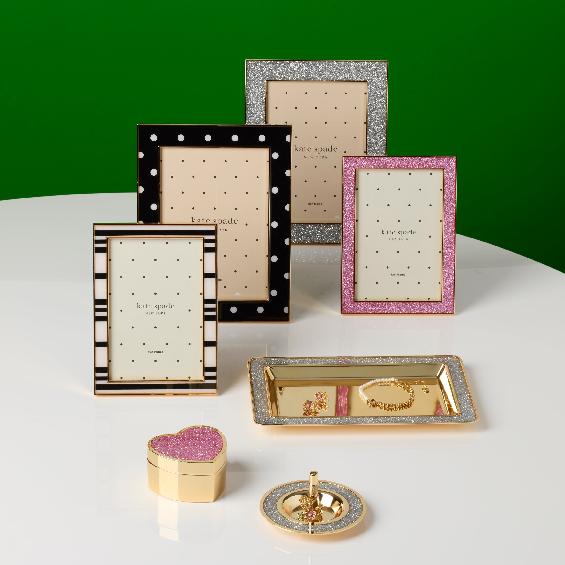 Lenox Premium Sitting Pretty Pink Glitter 4x6 Photo Frame - Image 4