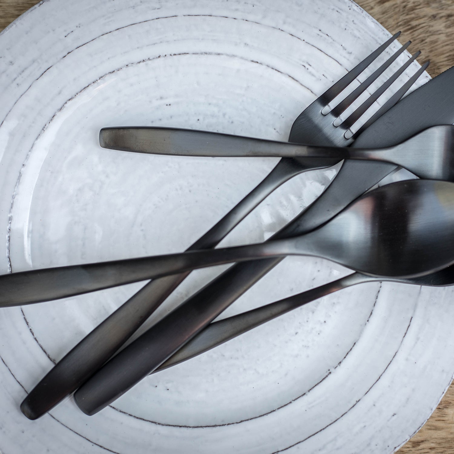 Lenox Premium Averie Black Satin 20-Piece Flatware Set