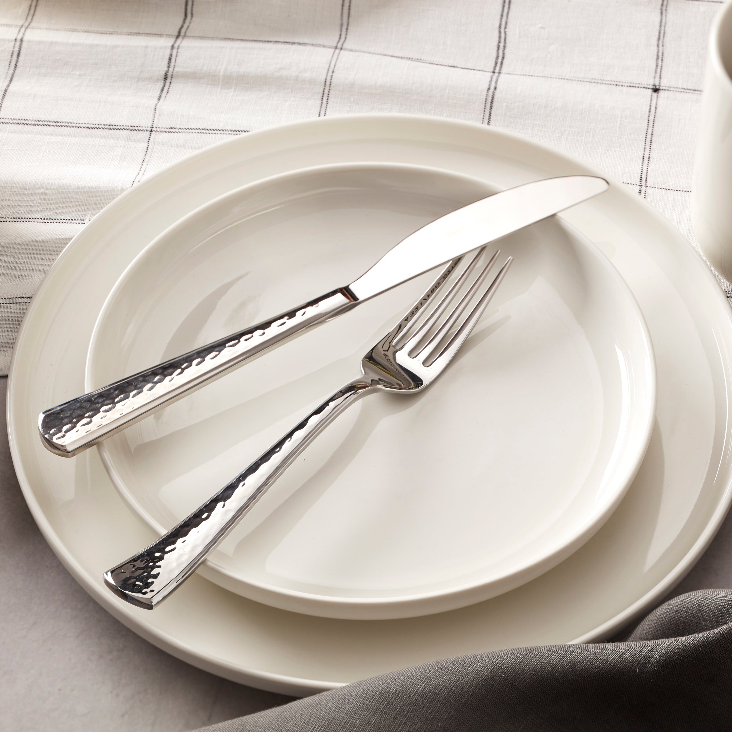Lenox Premium Etta 20-Piece Flatware Set - Image 2