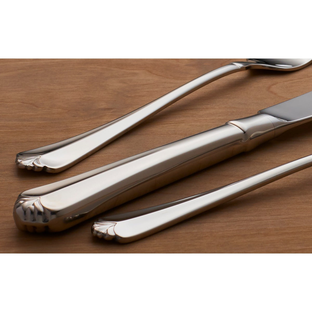 Lenox Premium Juilliard 5-Piece Place Setting - Image 4