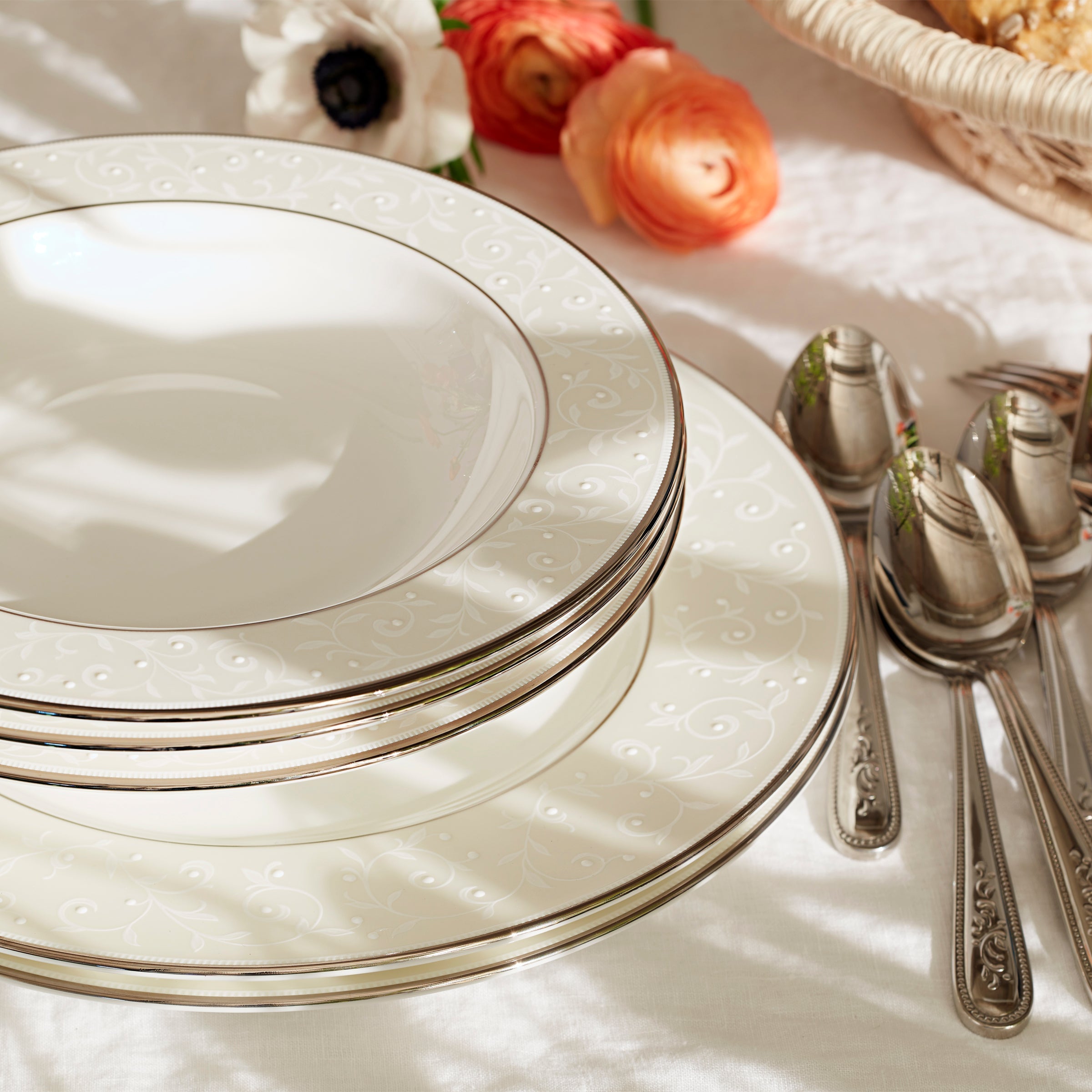 Lenox Premium Opal Innocence 3-Piece Place Setting - Image 2