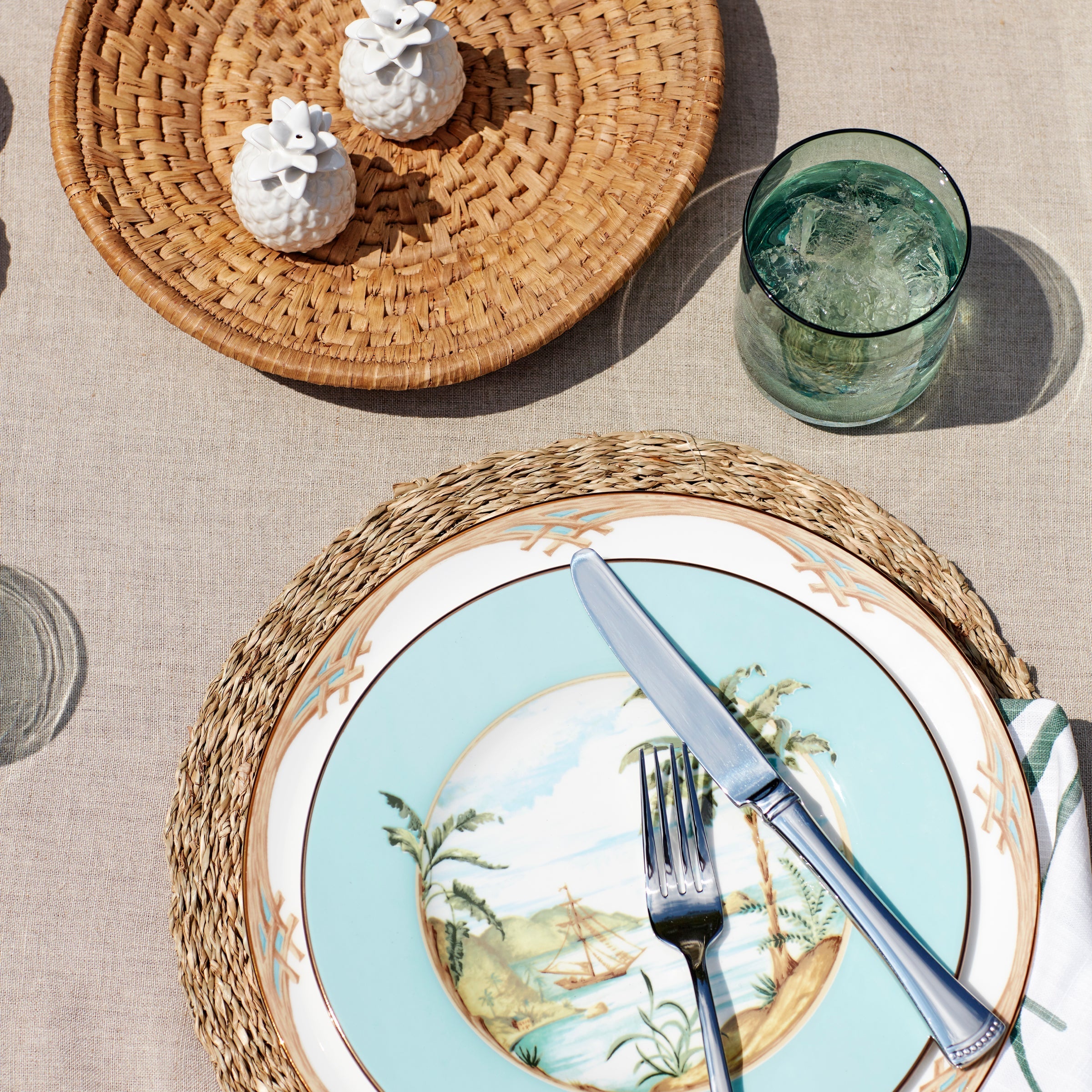 Lenox Premium British Colonial Tradewind Accent Plate - Image 9
