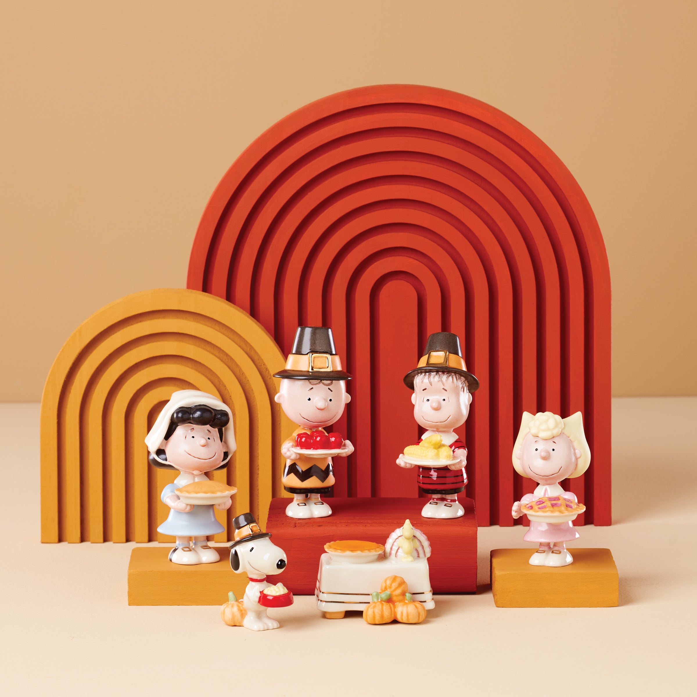 Lenox Premium Peanuts Thanksgiving 6-Piece Figurine Set - Image 2