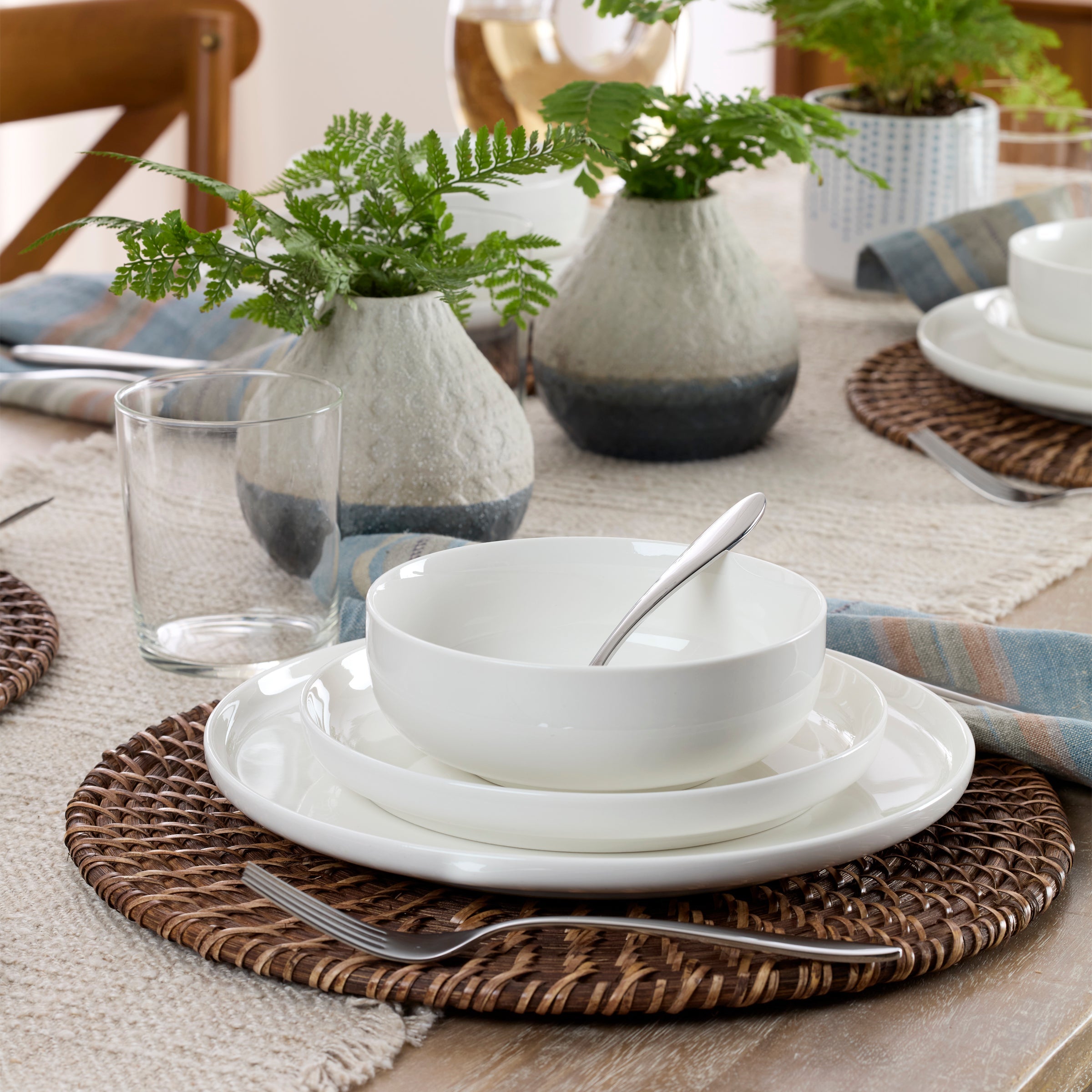 Lenox Premium 24 Seven White 18-Piece Dinnerware Set - Image 4
