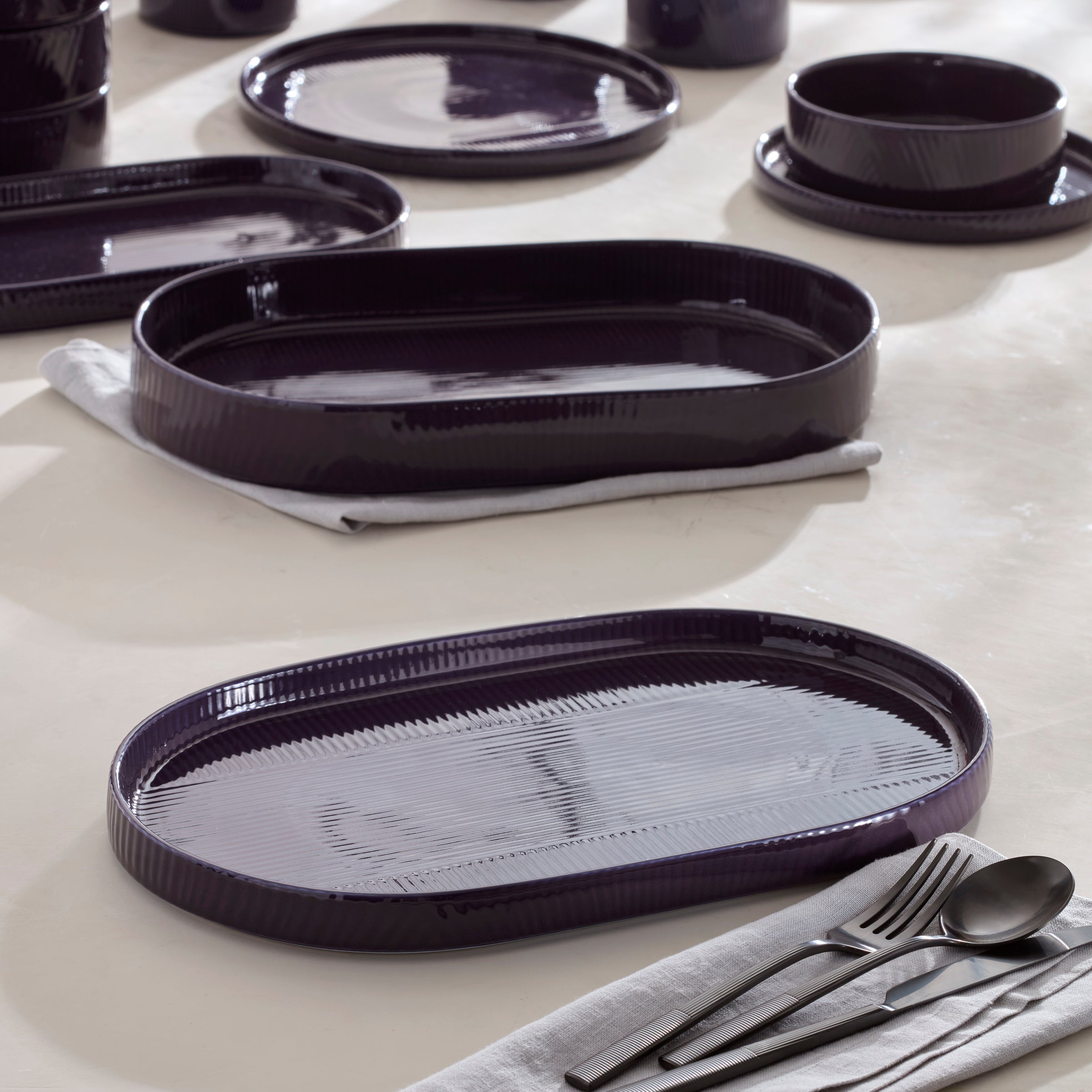 Lenox Premium Modulus Nightshade 2-Piece Serving Set - Image 3