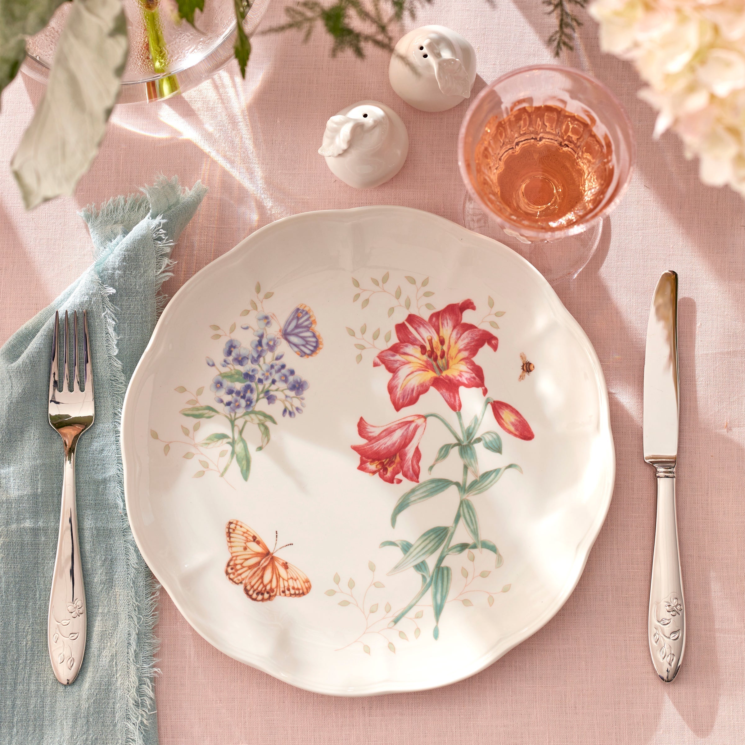 Lenox Premium Butterfly Meadow 18-Piece Dinnerware Set - Image 4