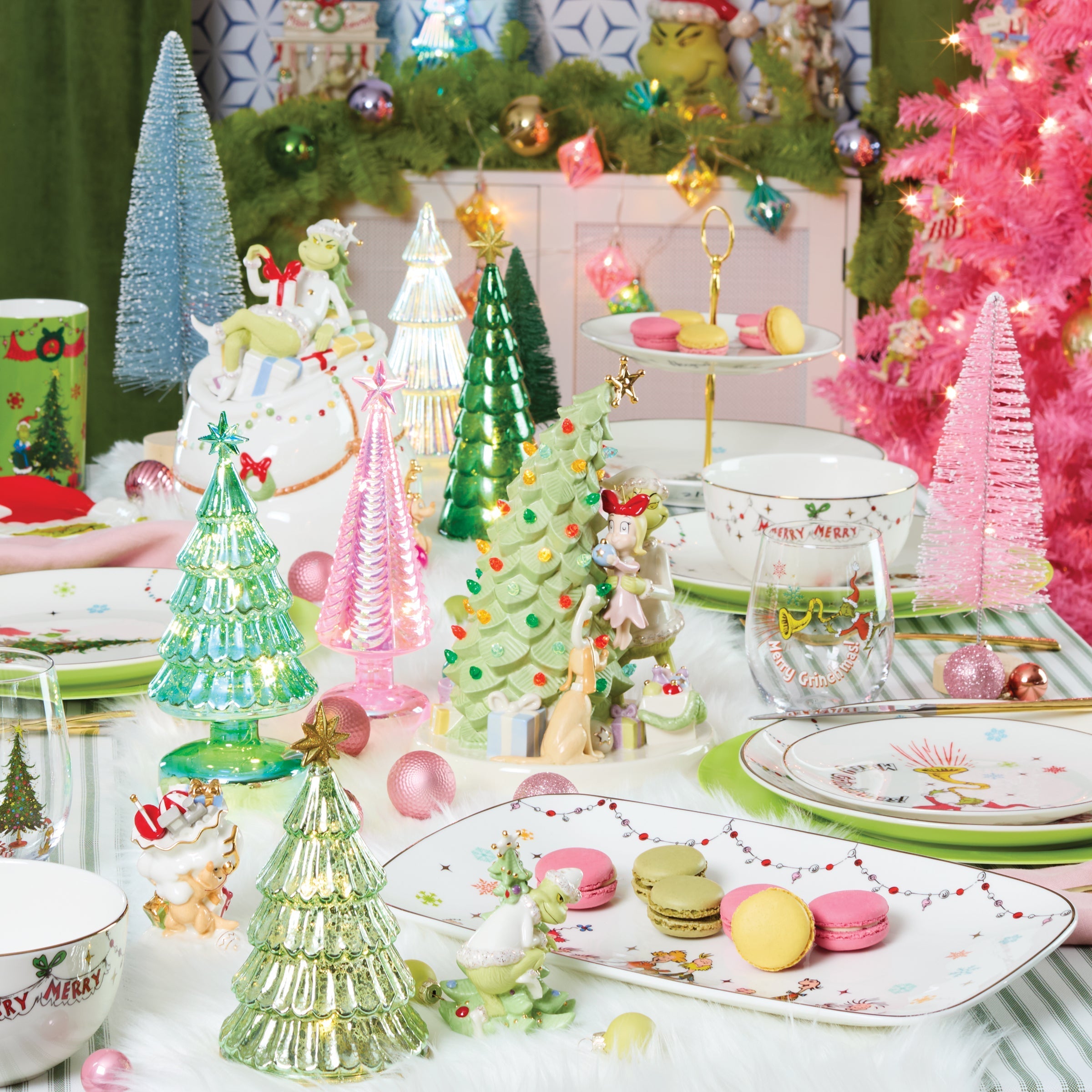 Lenox Premium Merry Grinchmas Hors d'Oeuvre Tray - Image 2