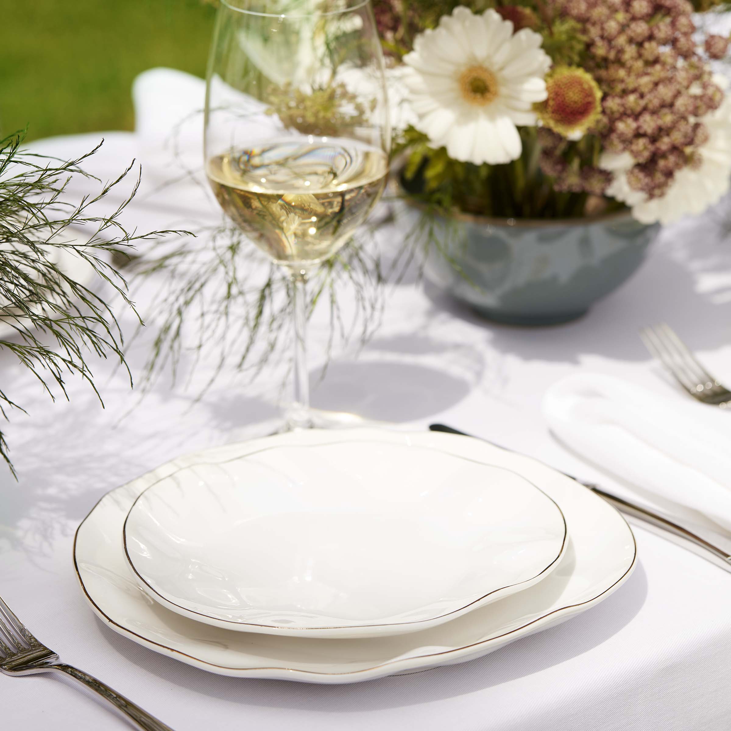 Lenox Premium Blue Bay White 12-Piece Dinnerware Set - Image 2