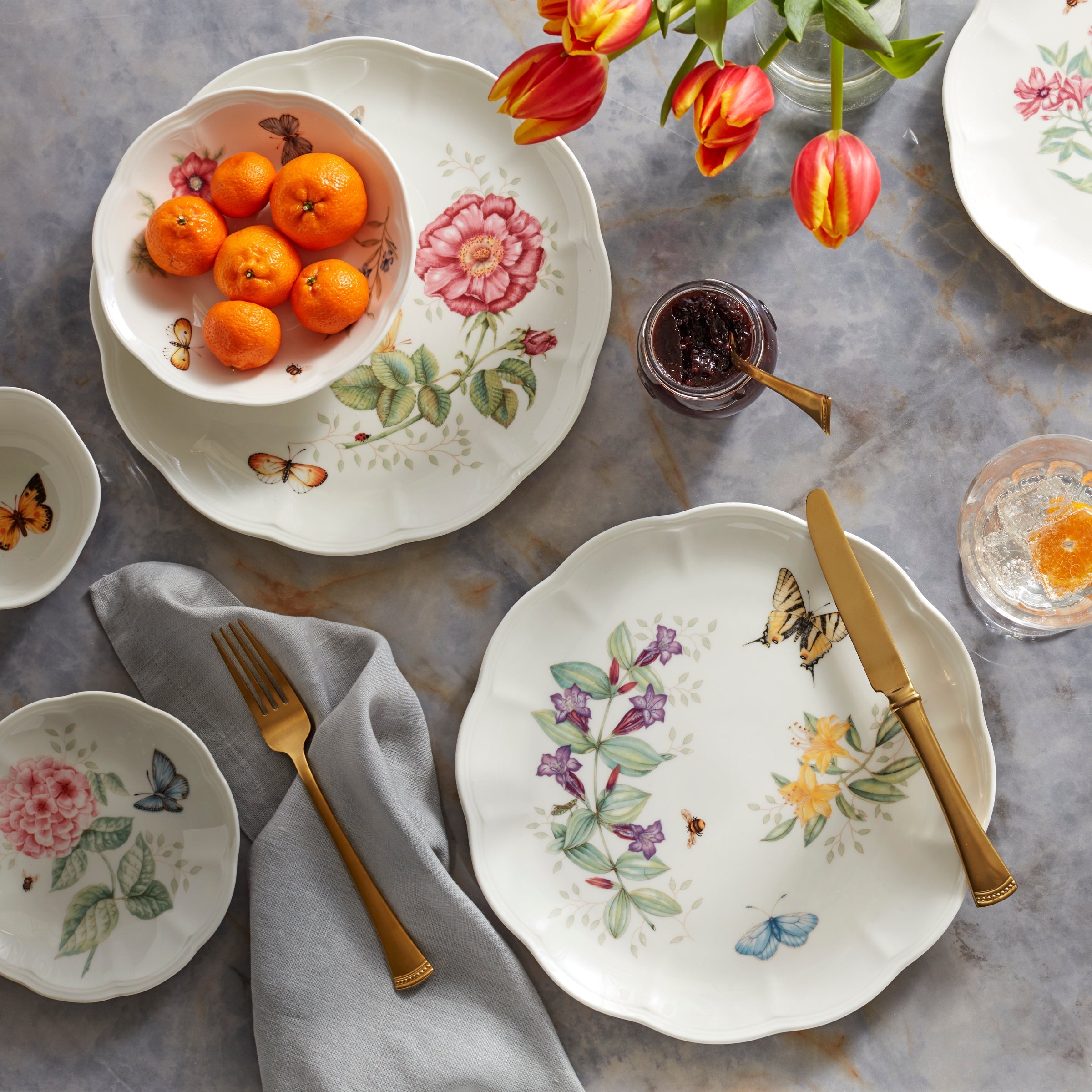 Lenox Premium Butterfly Meadow 28-Piece Dinnerware Set - Image 3