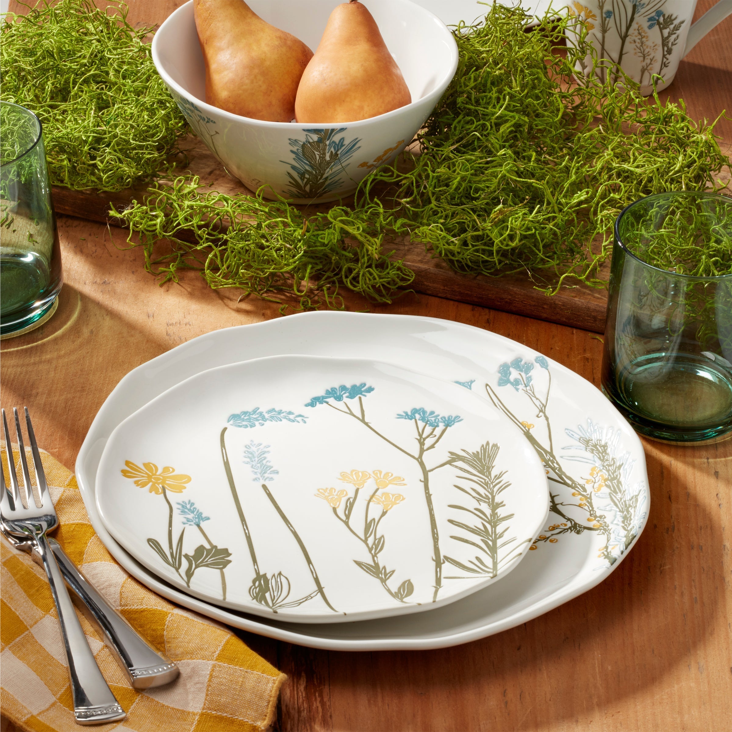 Lenox Premium Wildflowers 12-Piece Dinnerware Set - Image 8