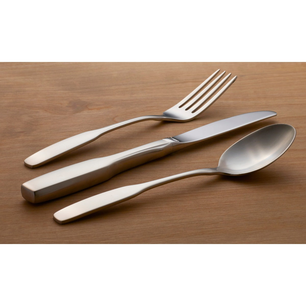 Lenox Premium Paul Revere Dinner Knives, Set of 4 - Image 3