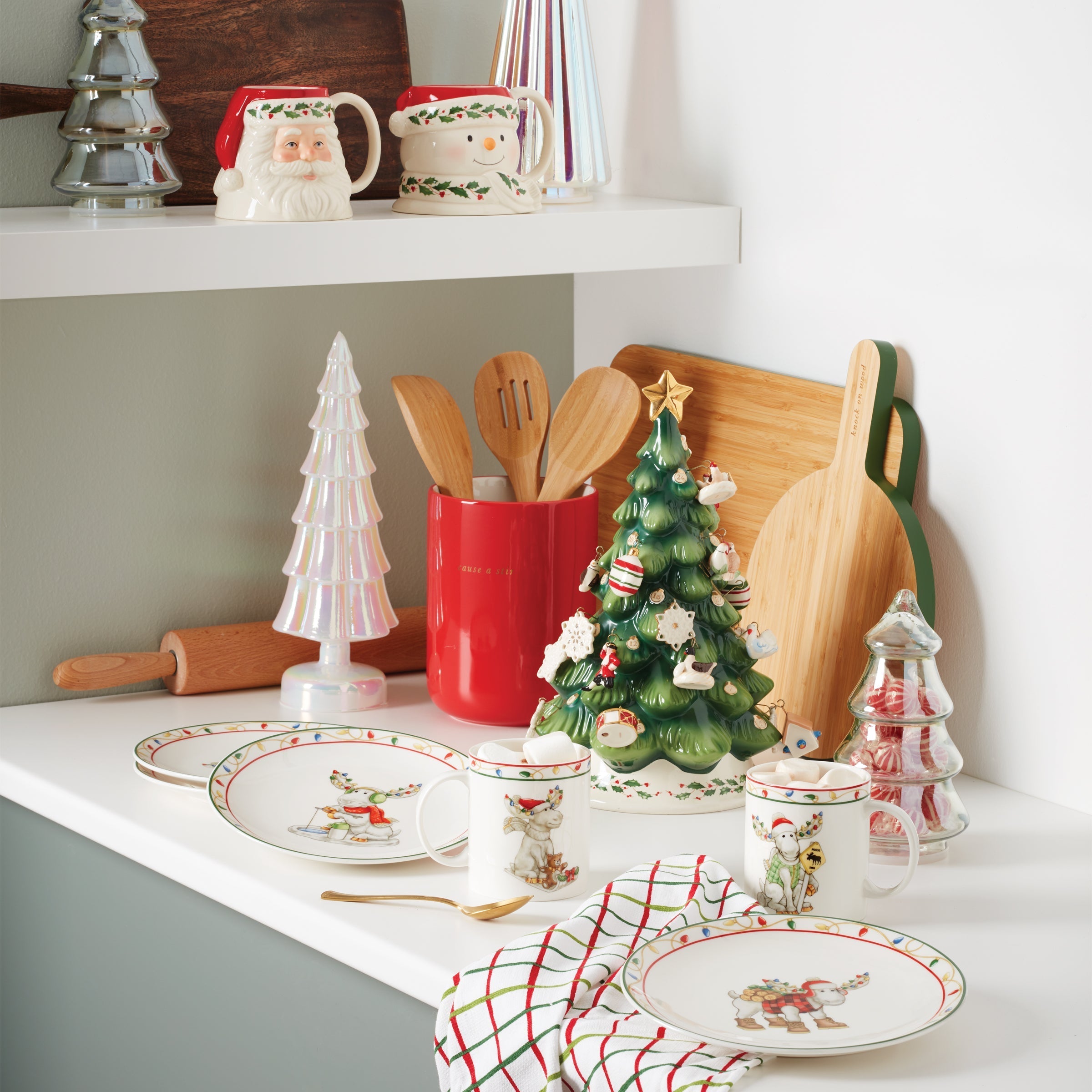 Lenox Premium Merry Marcel Moose 4-Piece Dessert Plate Set - Image 4