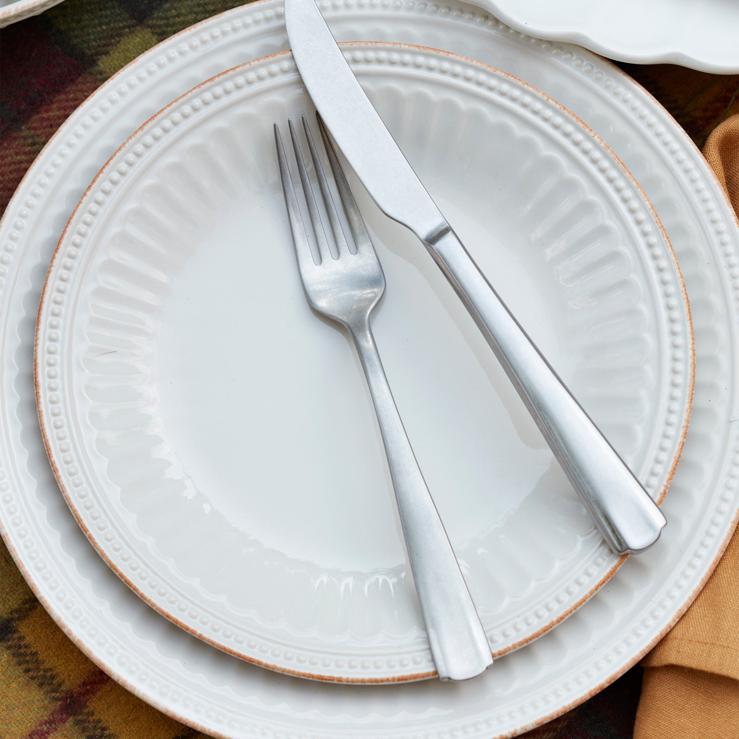 Lenox Premium French Perle Groove White 12-Piece Place Setting - Image 7