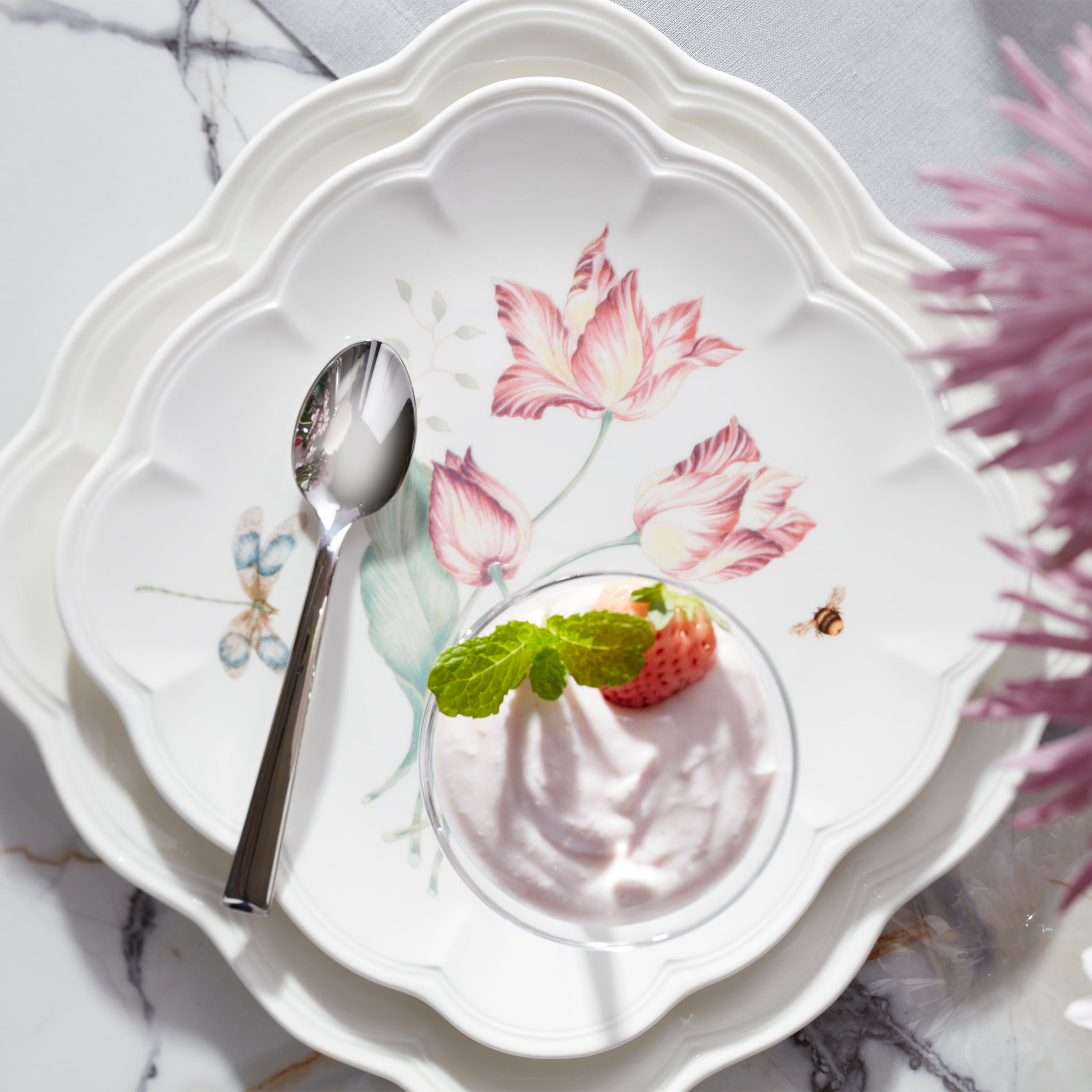 Lenox Premium Butterfly Meadow Square 18-Piece Dinnerware Set - Image 4