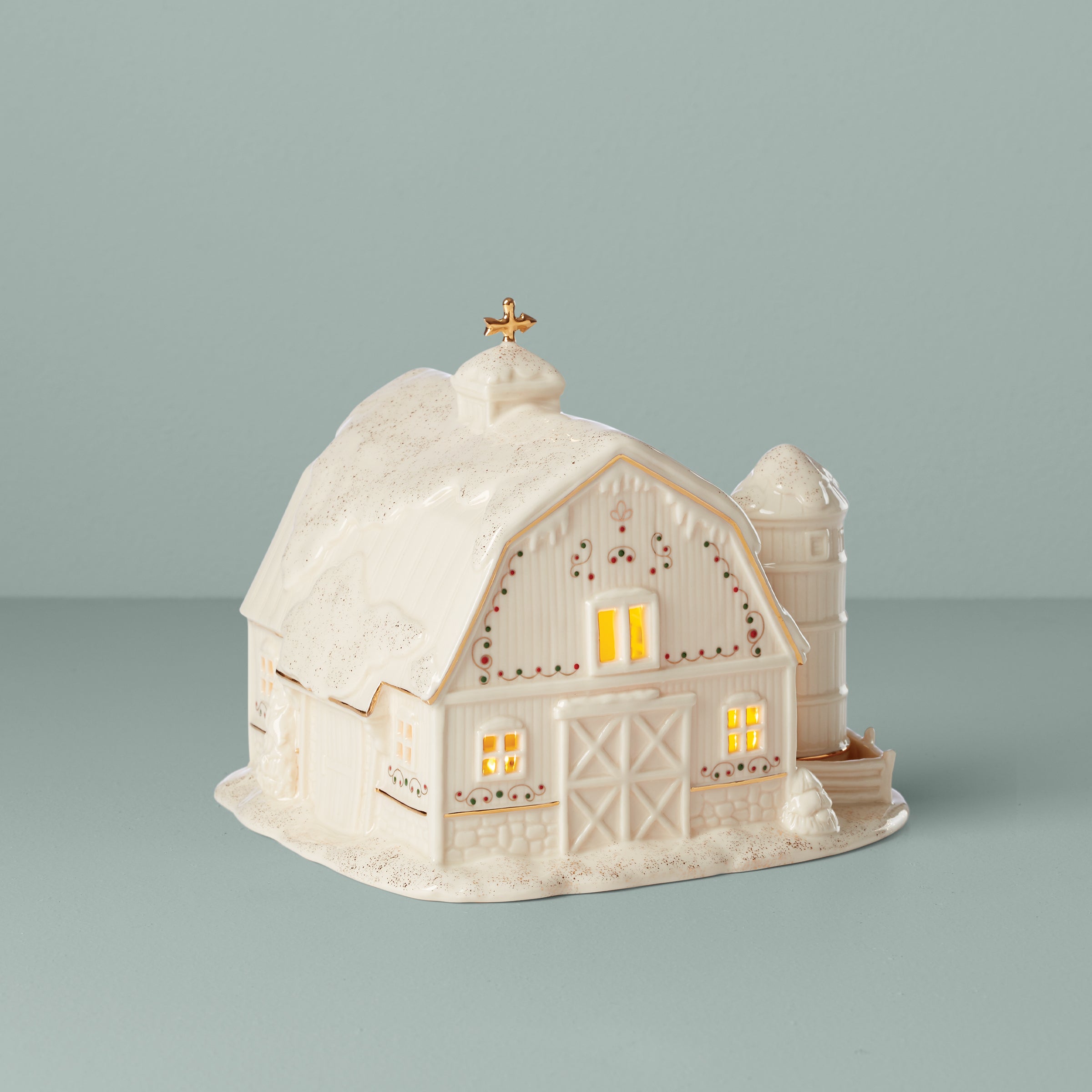 Lenox Premium Mistletoe Park Lit Barn Figurine - Image 2