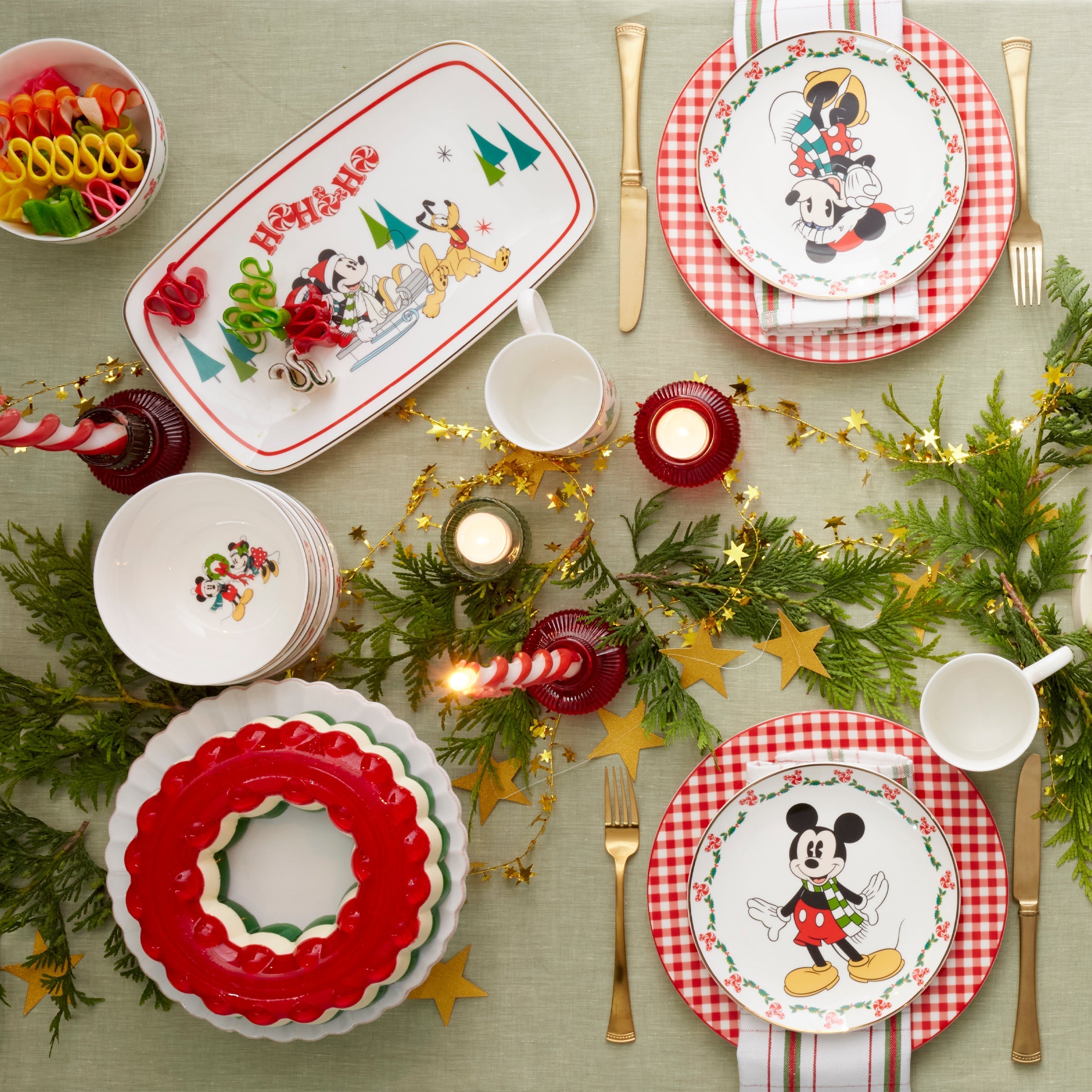 Lenox Premium Disney Holiday Hors d'Oeuvres Tray - Image 5
