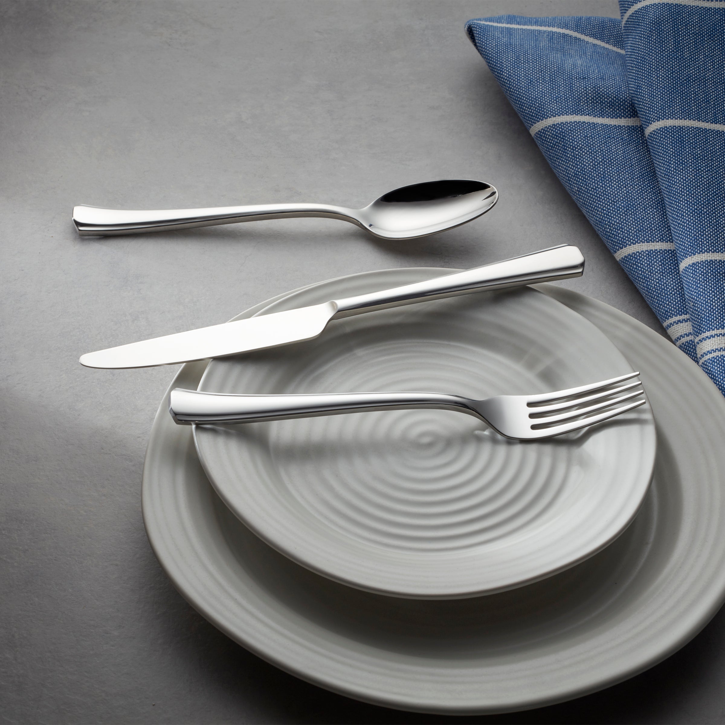 Lenox Premium Bleeker 20-Piece Flatware Set - Image 7