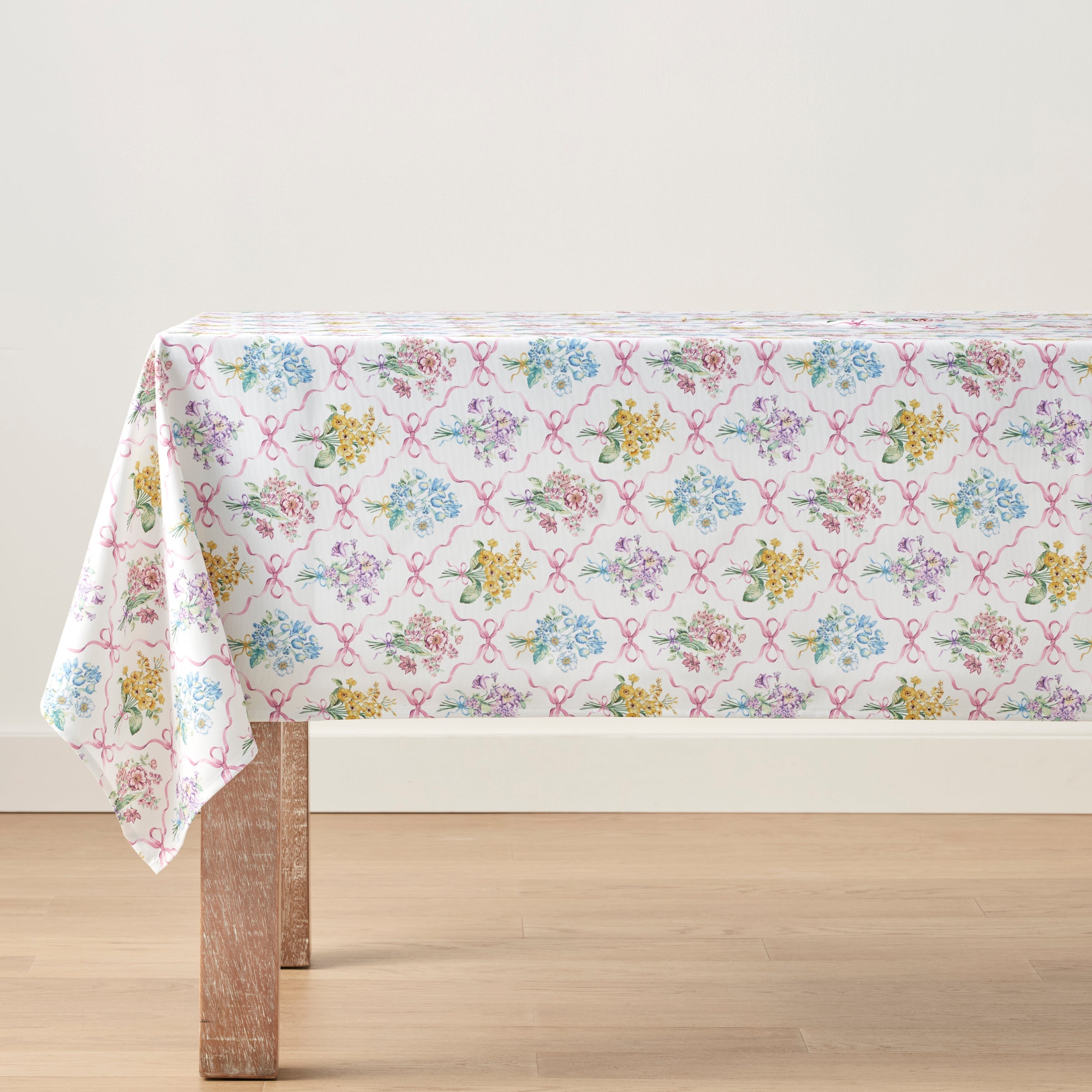 Lenox Premium Bouquet Ribbon 60x102 Tablecloth