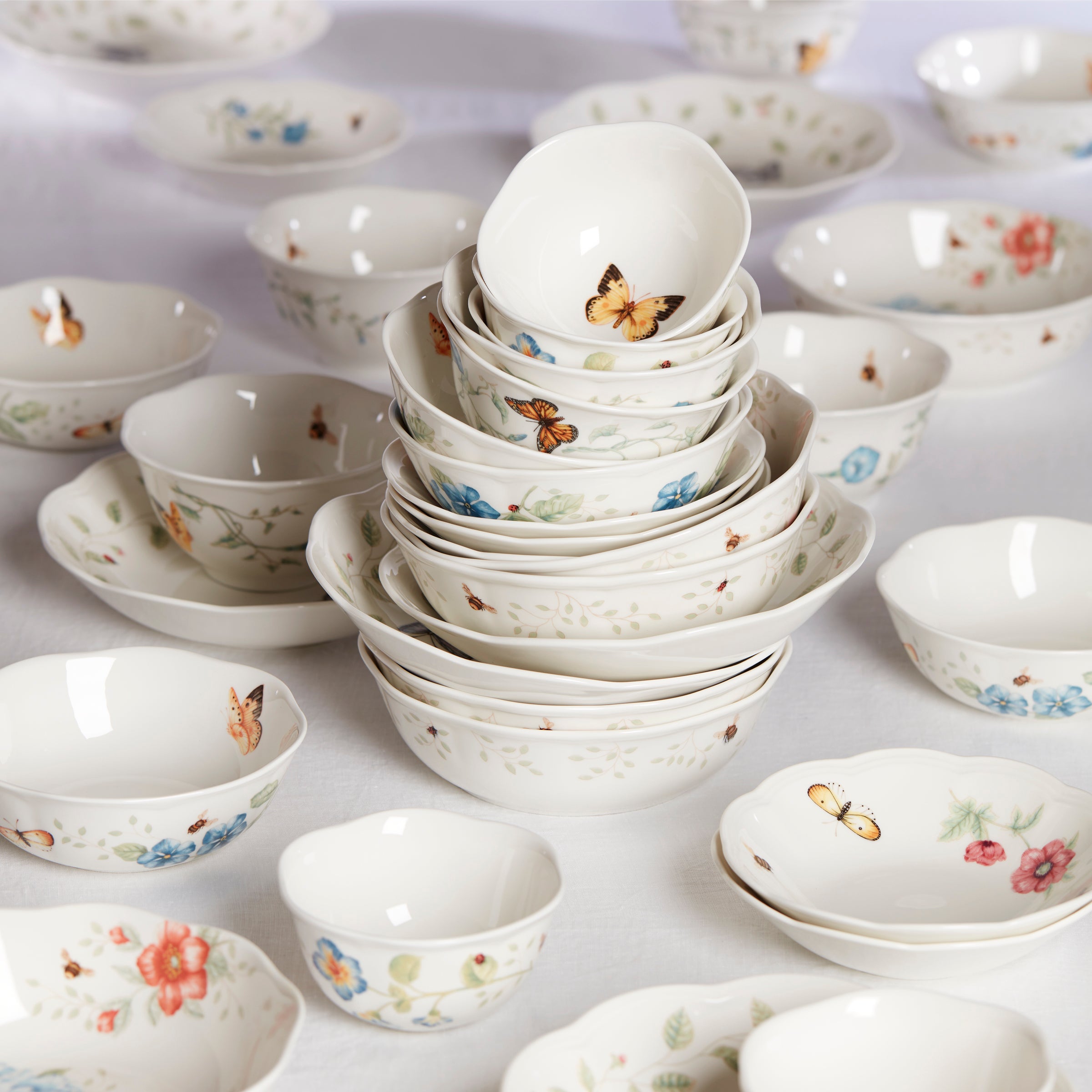 Lenox Premium Butterfly Meadow Fruit Bowl - Image 3